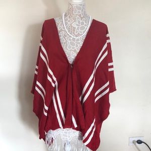 Pullover Cape like Sweater Top